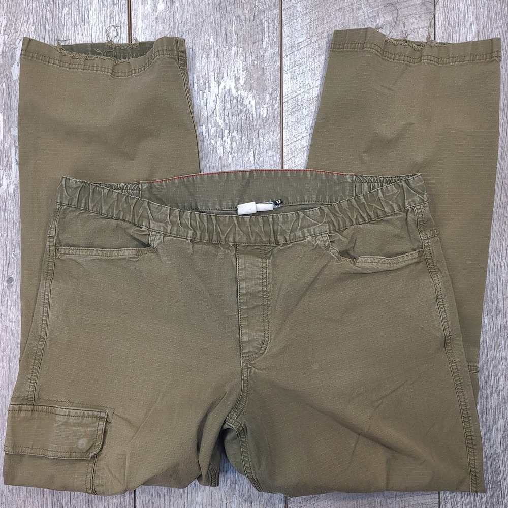 MEC Cargo Pants Mens 32 Green Ripstop Organic Cotton Elastic Hiking Utility - Picture 3 of 8